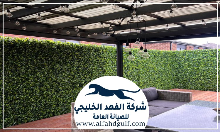 تركيب عشب جداري في عجمان